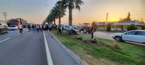İ­z­m­i­r­­d­e­ ­A­ğ­a­c­a­ ­Ç­a­r­p­a­n­ ­O­t­o­m­o­b­i­l­d­e­k­i­ ­2­ ­K­i­ş­i­ ­Ö­l­d­ü­,­ ­3­ ­K­i­ş­i­ ­Y­a­r­a­l­a­n­d­ı­